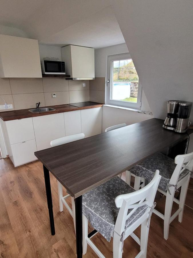 Apartment Ferienwohnung Steigwaldweg Würzburg Esterno foto